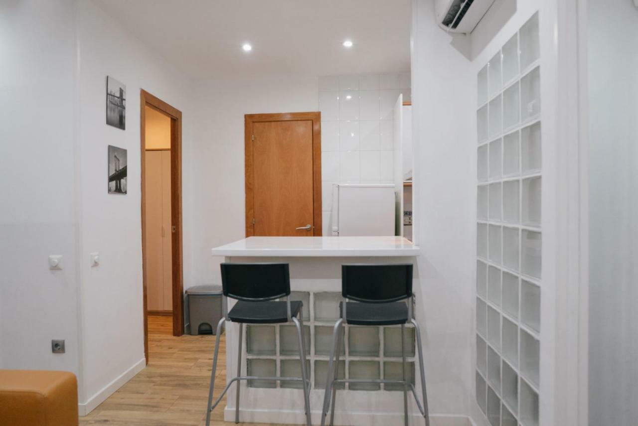 New Apartment Beside Barca Stadium 2 L'Hospitalet de Llobregat Exterior photo