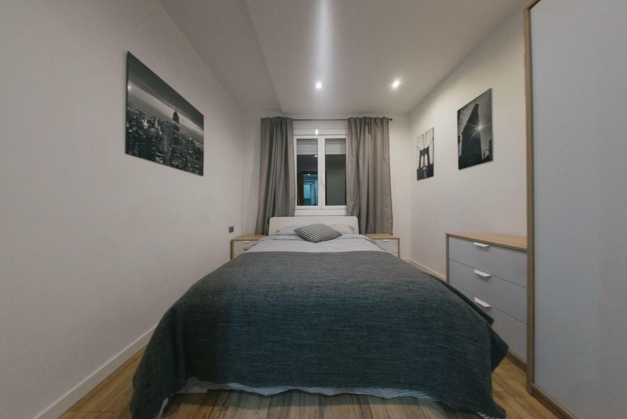 New Apartment Beside Barca Stadium 2 L'Hospitalet de Llobregat Exterior photo