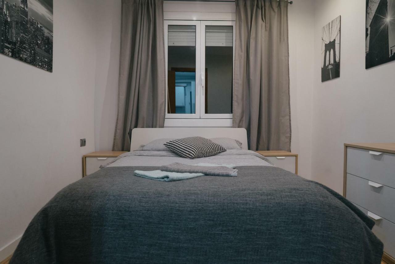 New Apartment Beside Barca Stadium 2 L'Hospitalet de Llobregat Exterior photo